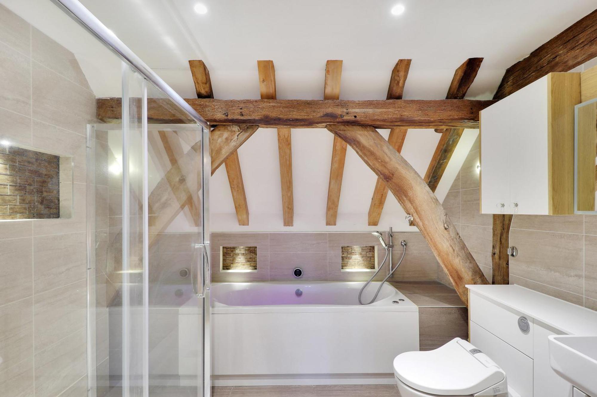 Alpaca House - Sleeps 17 - Diy Hot Tub Villa Gravesend Bagian luar foto